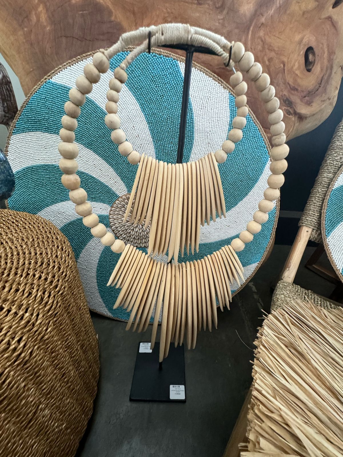 BAL120 - WOODEN NECKLACE NATURAL 32X15X74