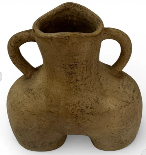BAN107 - TERRACOTTA VASE