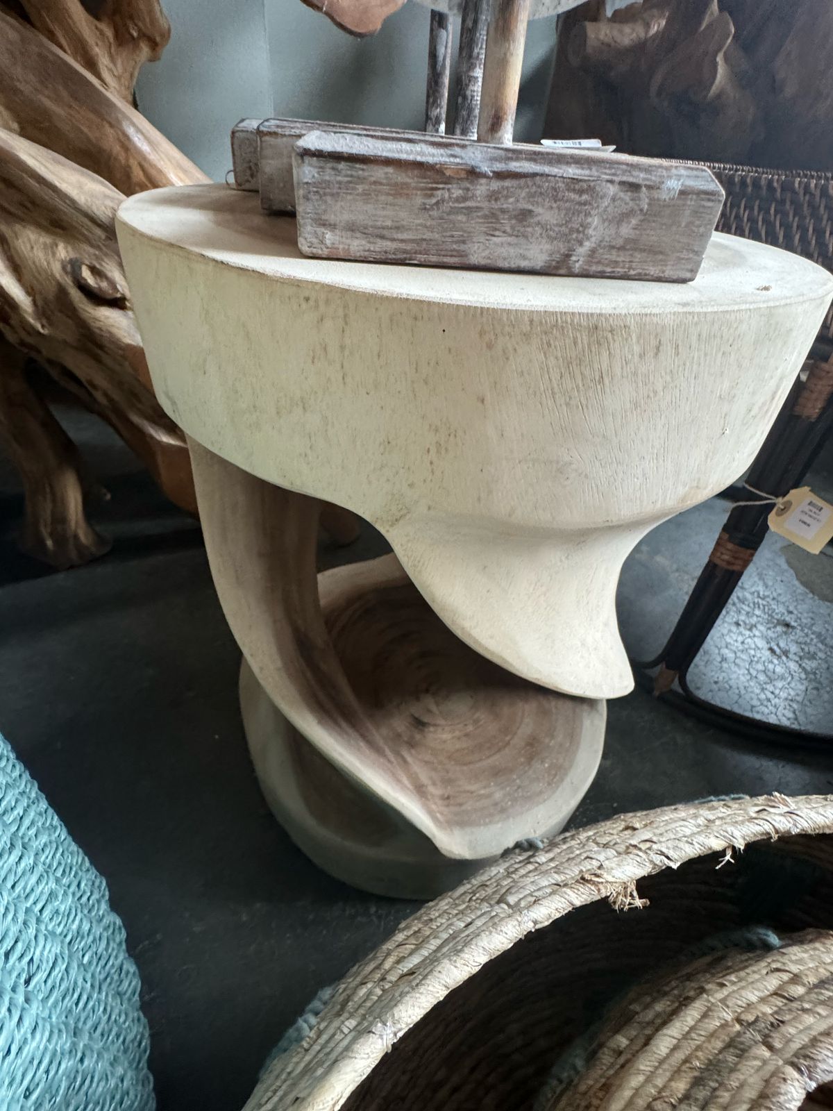 J-IJ012 - SLENGDANG ROUND STOOL