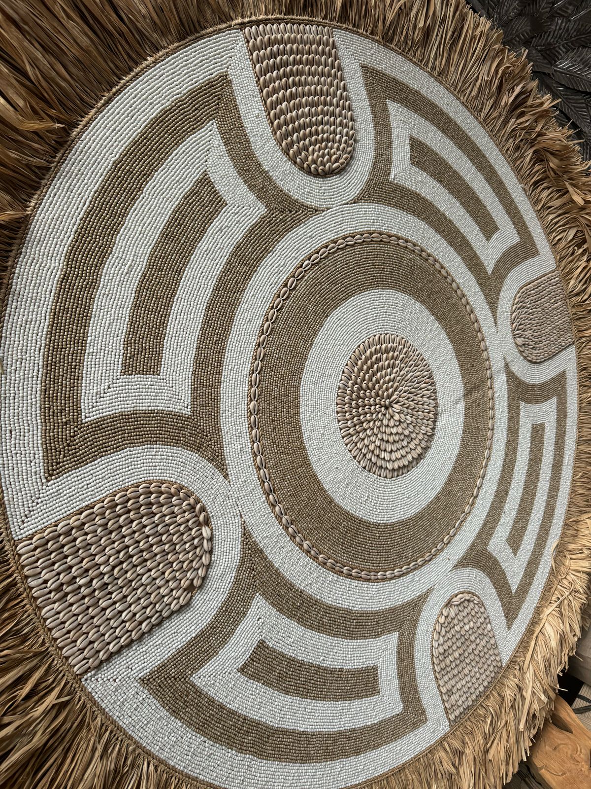 BAL019 - BEAD WALL DECORATION