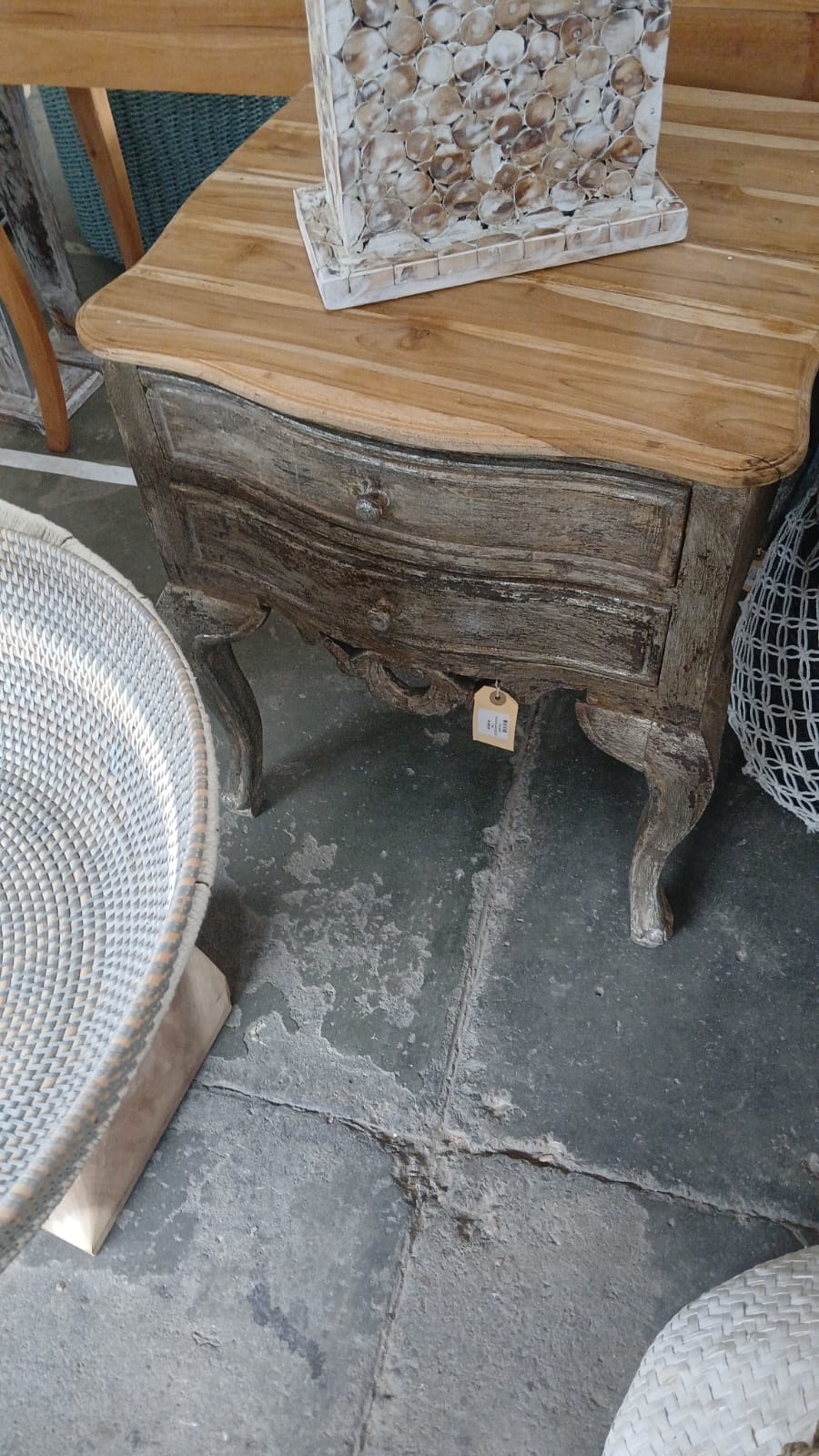 BAL087 - WOODEN CLASSIC BEDSIDE TABLE