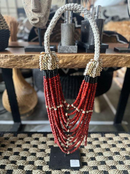 BAL122 -  RESIN NECKLACE 22X10X63