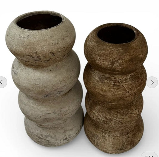 BAN104 - TERRACOTTA VASE