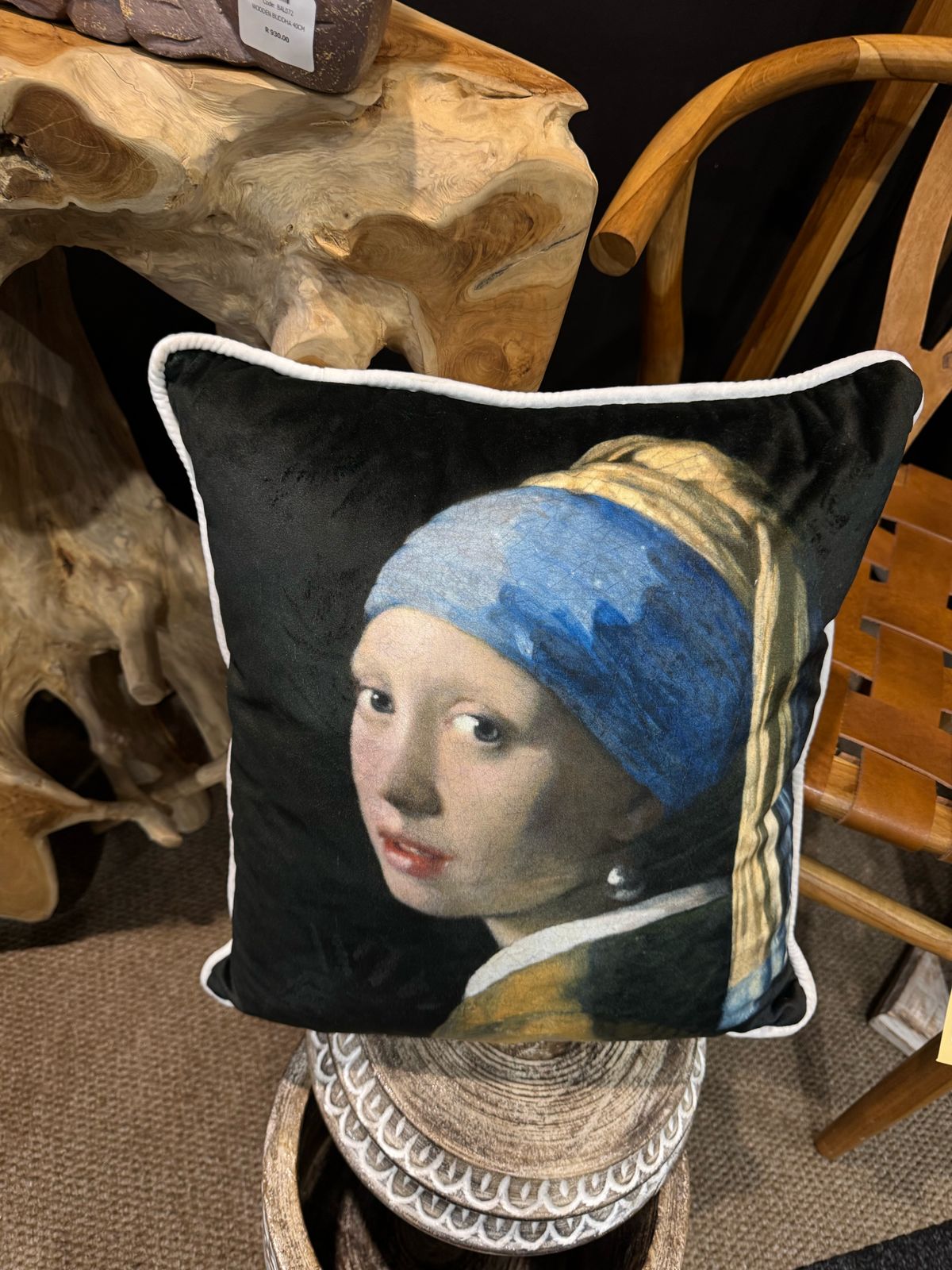 D8 - Scat Piped, Girl With A Pearl 48x45