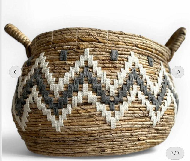 UB074-B - BASKET NATURAL (WHITE AND BLUE PATTERN) (M)