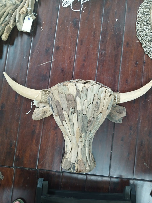 UBI024 - WOODEN DRIFT BUFFALO