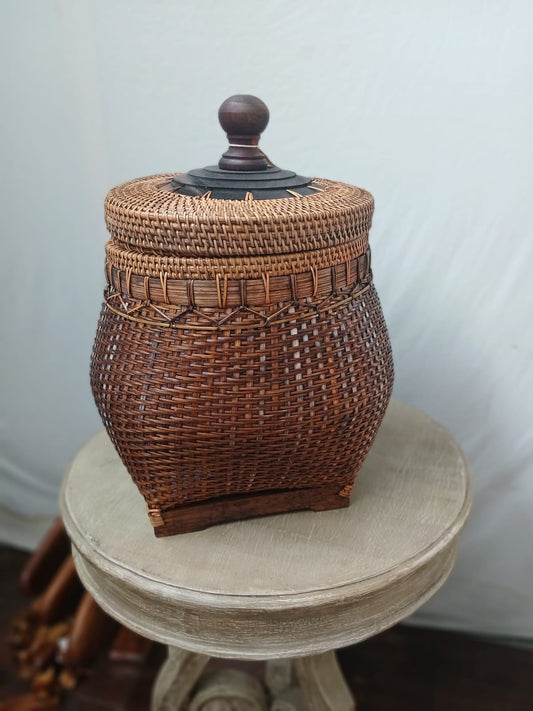 UBI028 - RATTAN BASKET RINJANI